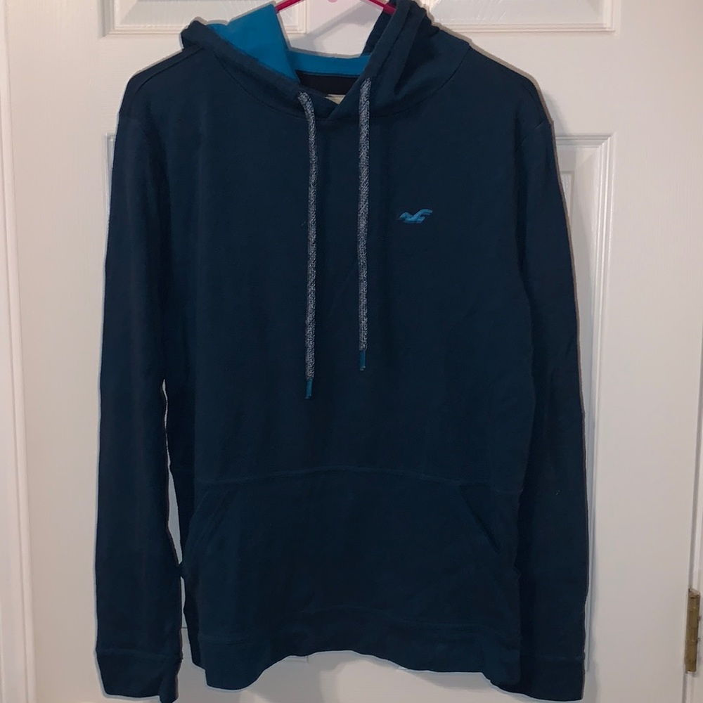 Hollister lightweight hoodie (Size S)